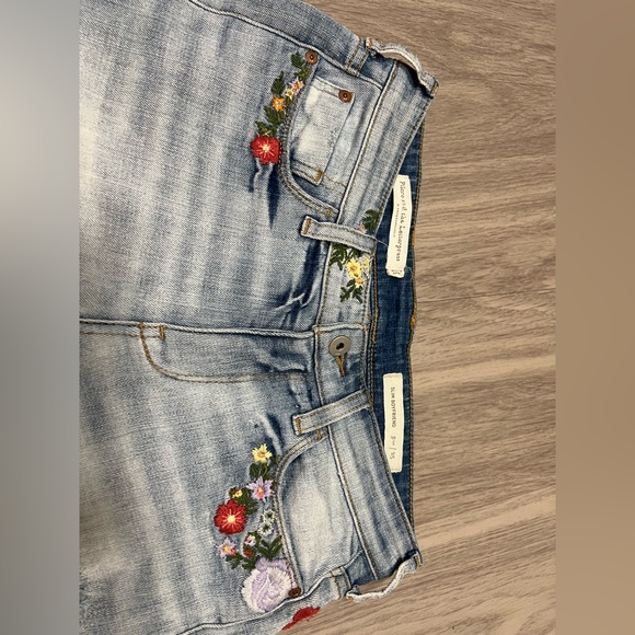 Pilcro the Letterpress Anthropologie Embroidered Jean Shorts - Picture 3 of 11